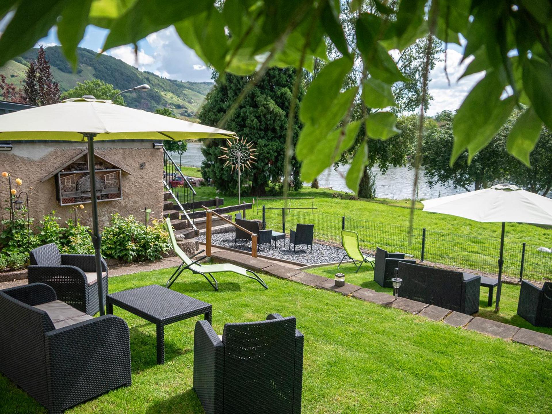 Weingut / Gaestehaus Gerlach Ирциг Экстерьер фото