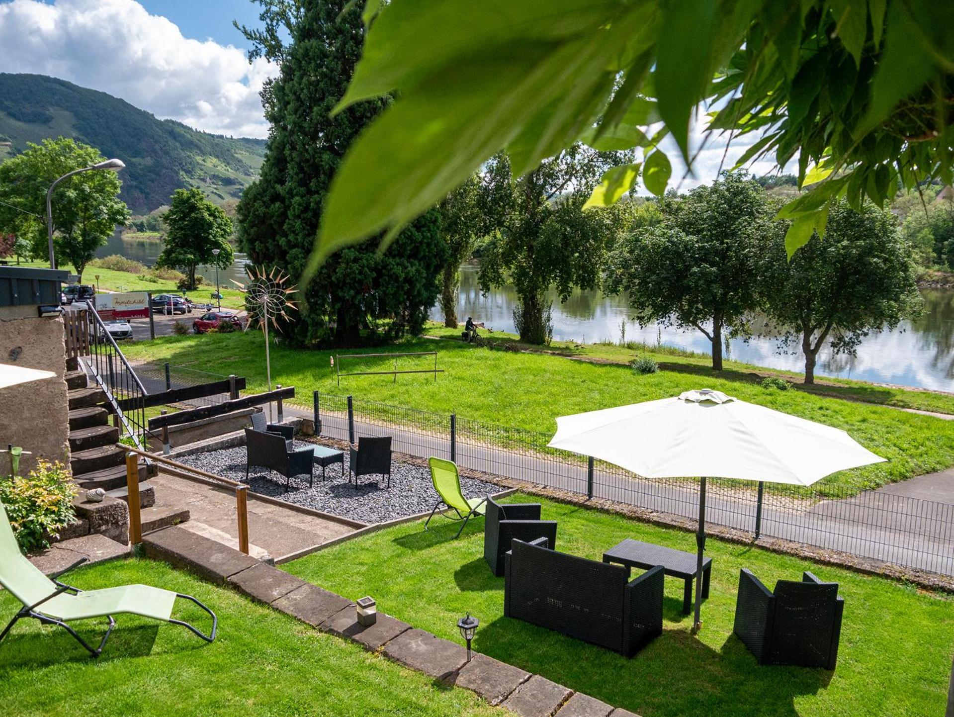 Weingut / Gaestehaus Gerlach Ирциг Экстерьер фото